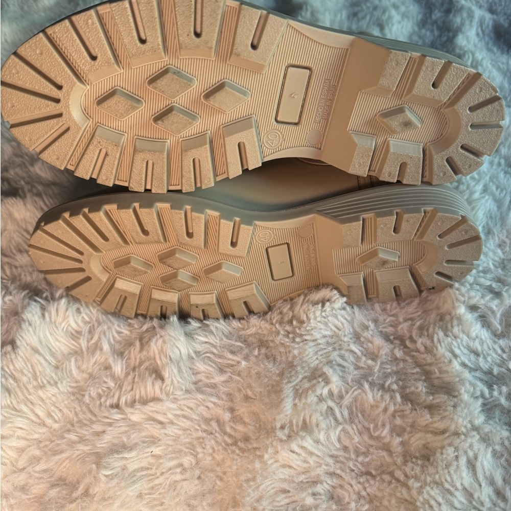 Toni Pons Cream Ankle Rain Boots size 40 - Picture 5 of 5